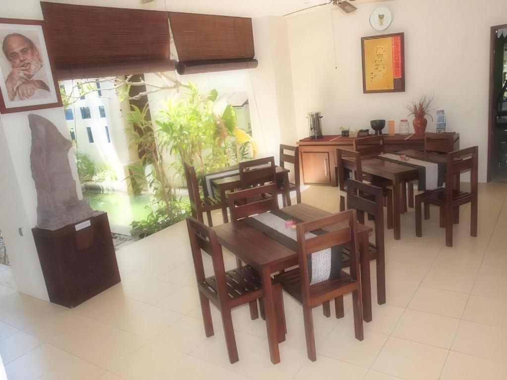 Hotel Al-isha Dharamshala Kuta (Bali)